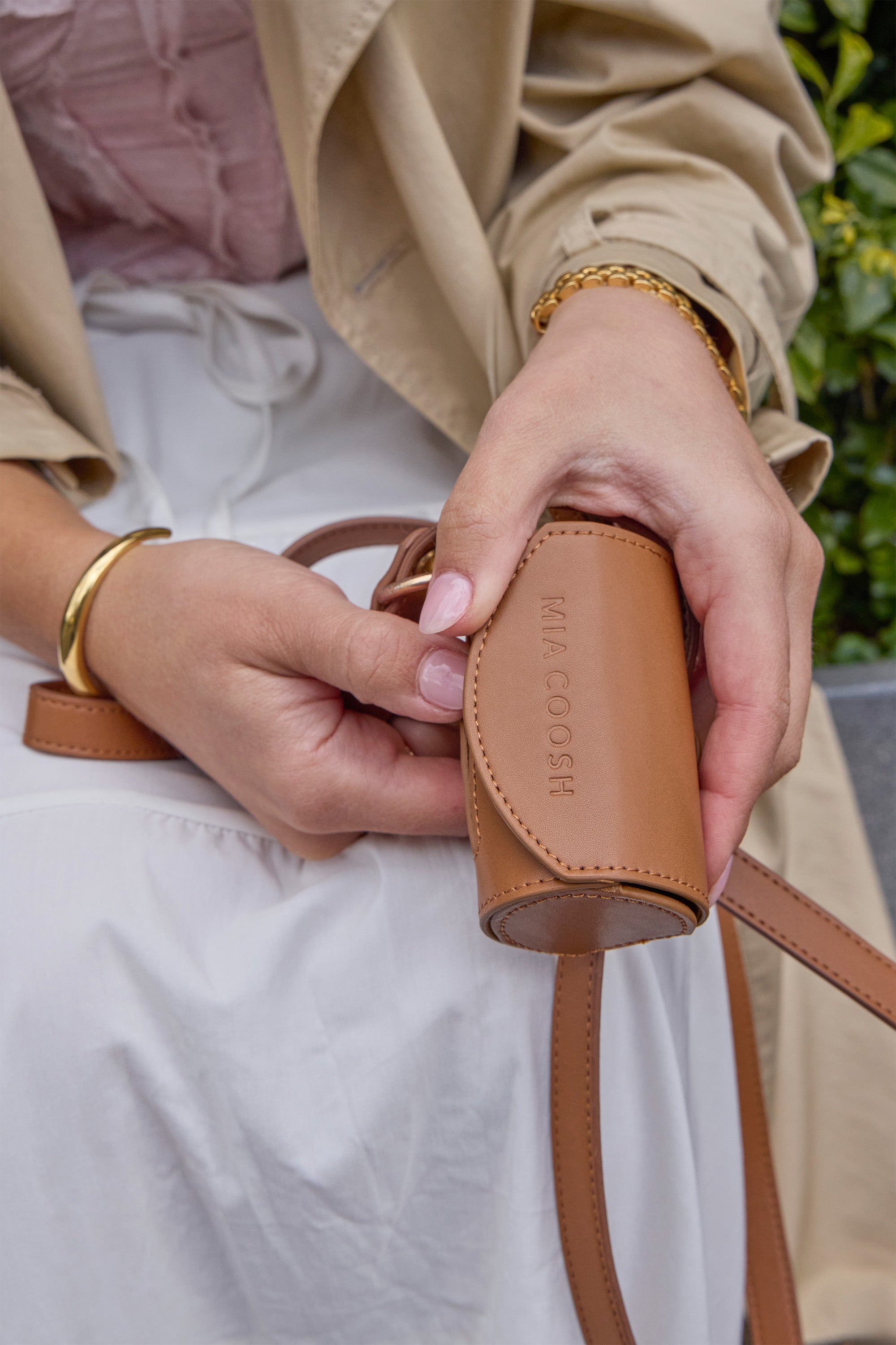 Poop Bag Holder – Caramel Brown